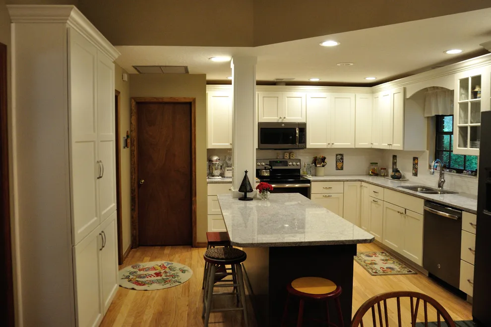 Florida Classic White Kitchen by Dovetail Designs By Jenny Volk - Photo 2