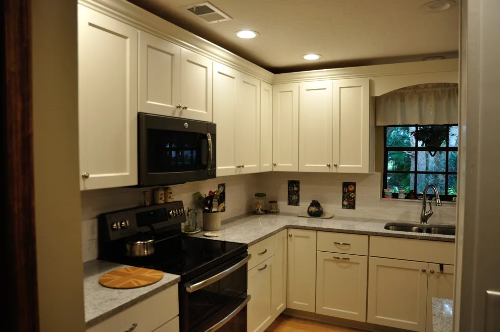 Florida Classic White Kitchen by Dovetail Designs By Jenny Volk - Photo 3