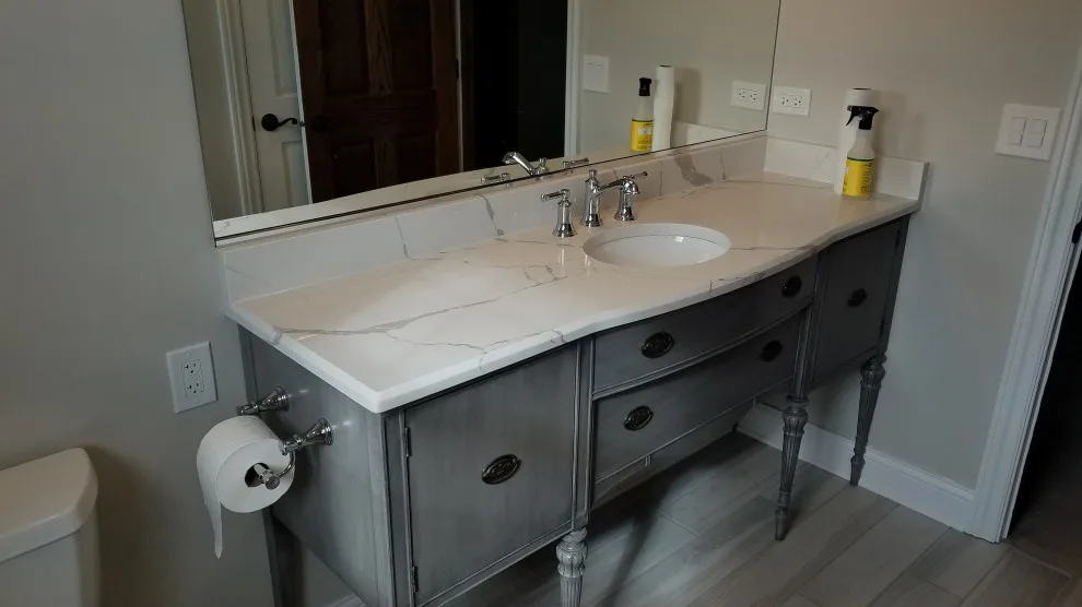 Frankfort Hall Bathroom II by B&J Montague - Photo 2