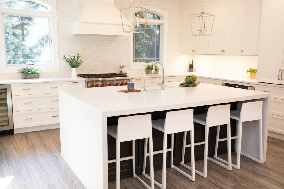 Modern Transitional Kitchen by Robinwood Kitchens - Photo 14