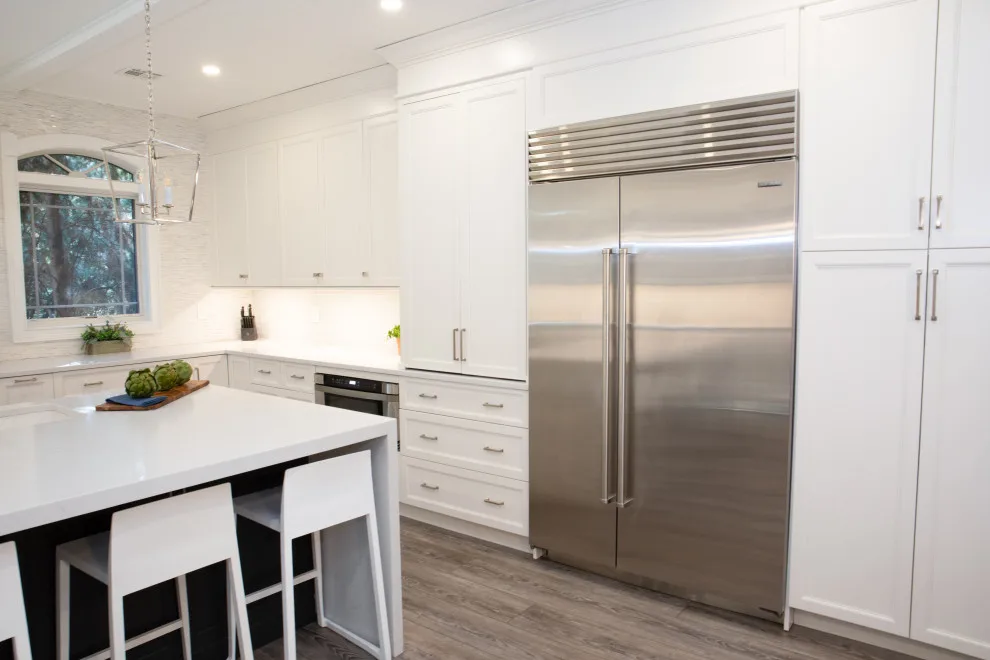 Modern Transitional Kitchen by Robinwood Kitchens - Photo 7