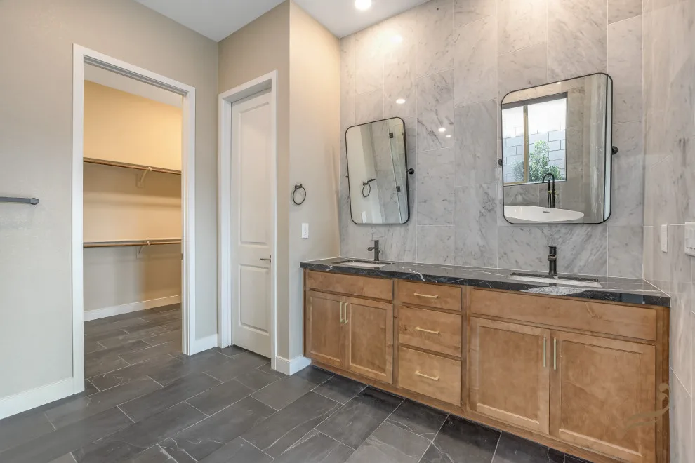 Complete Bathroom Renovation by HomRem LLC - Photo 4