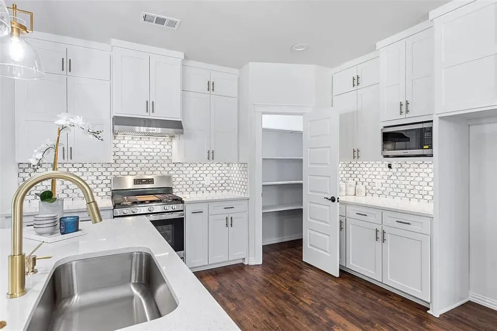 Complete Home Renovation Project in Houston by Smart Remodeling LLC - Photo 7