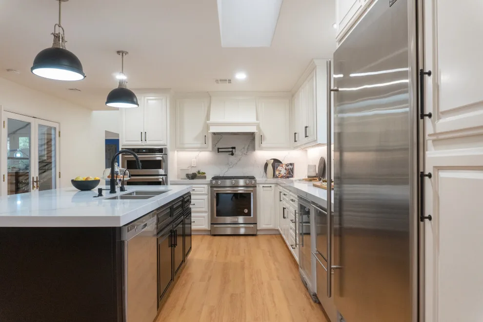 Complete Home Makeover by KHB Construction Inc. - Photo 5