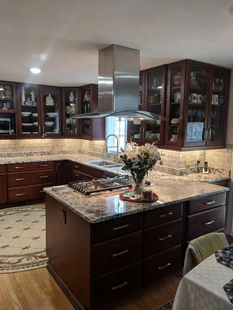 Transparent Kitchen Design by Country Gentlemen Kitchen & Bathroom Remodeling - Photo 5