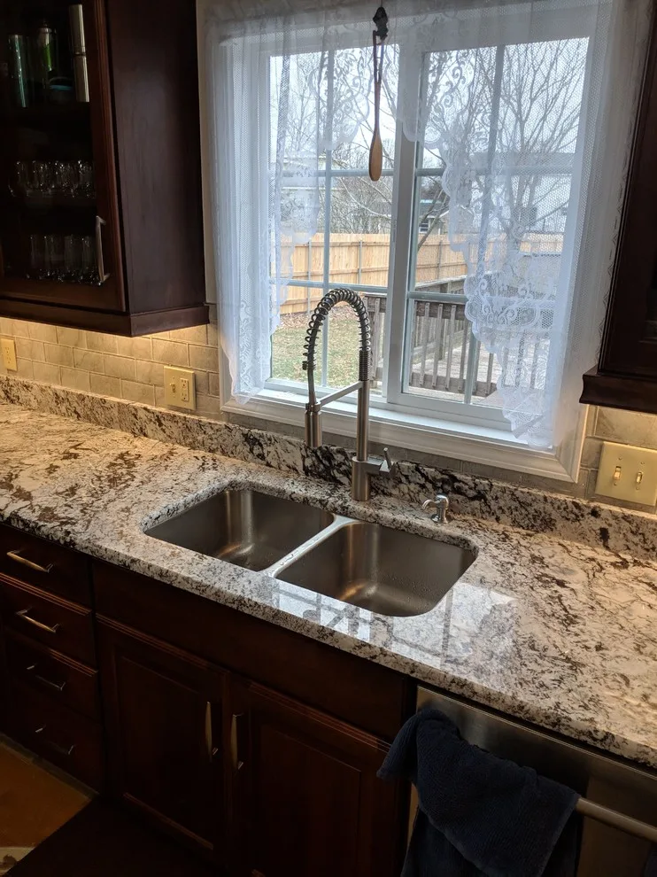 Country Gentlemen Kitchen & Bathroom Remodeling - Photo 4