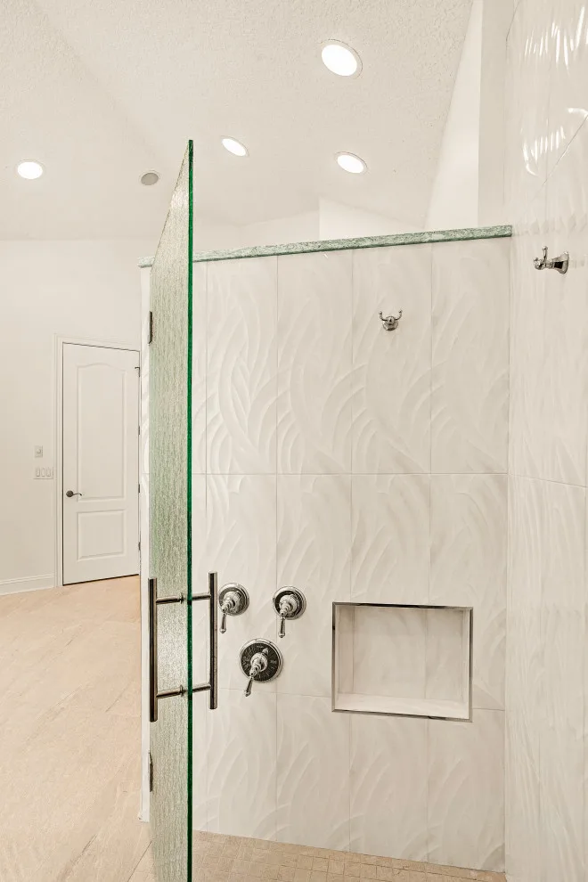 Golden Shoreline by BeeTree Homes - Photo 4