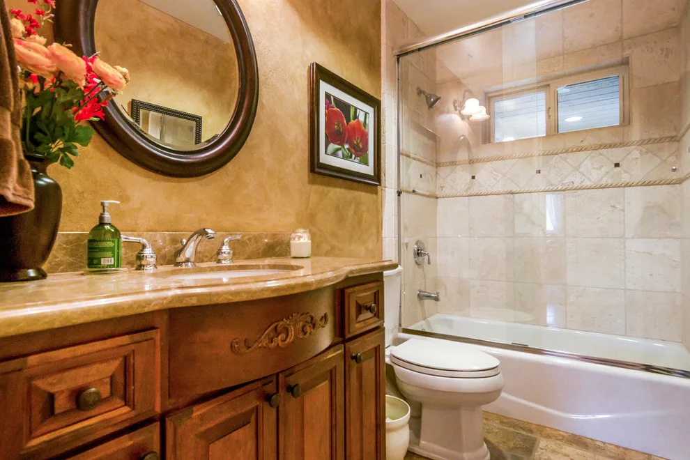 Complete Home Renovation by Freeman Builders Inc. - Photo 5