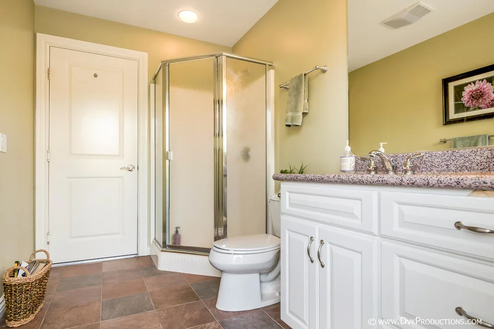 Complete Home Renovation by Freeman Builders Inc. - Photo 20