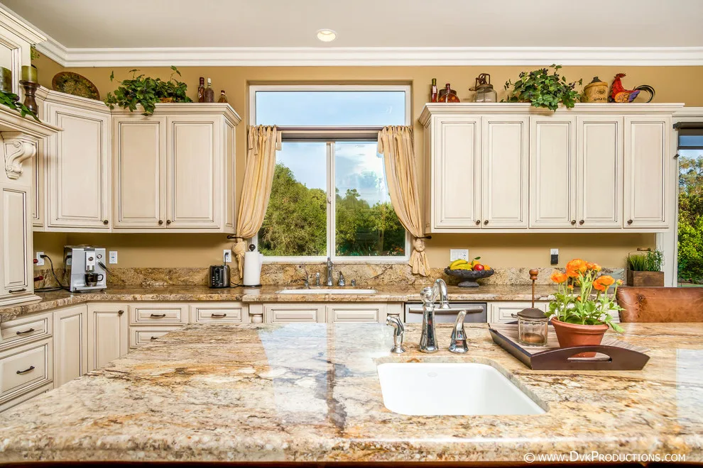 Complete Home Renovation by Freeman Builders Inc. - Photo 24