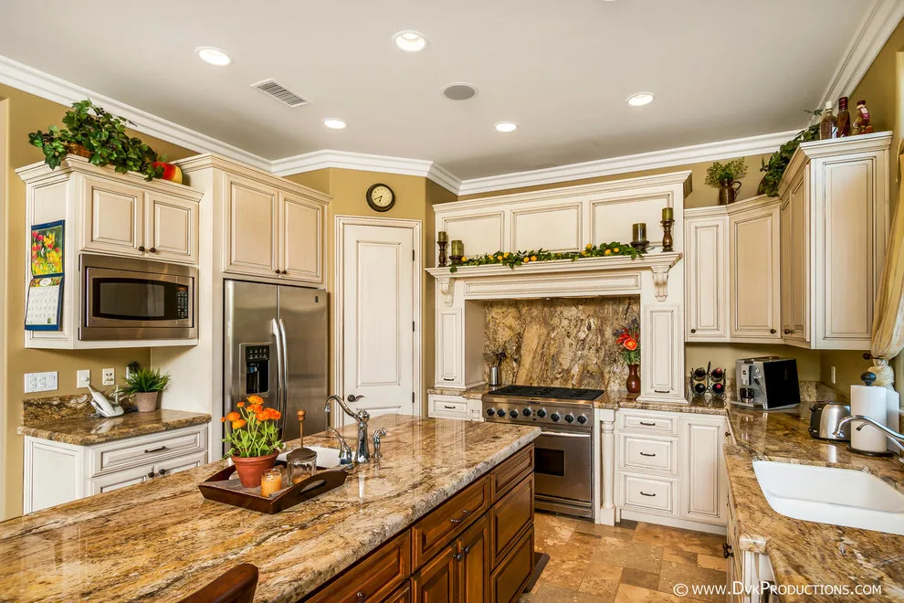 Complete Home Renovation by Freeman Builders Inc. - Photo 22