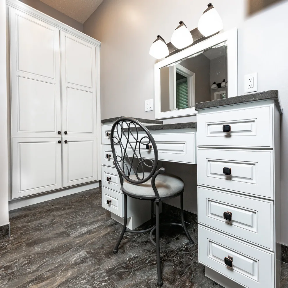 Gretna Envisioned Bathroom by Re-Bath Omaha - Photo 2