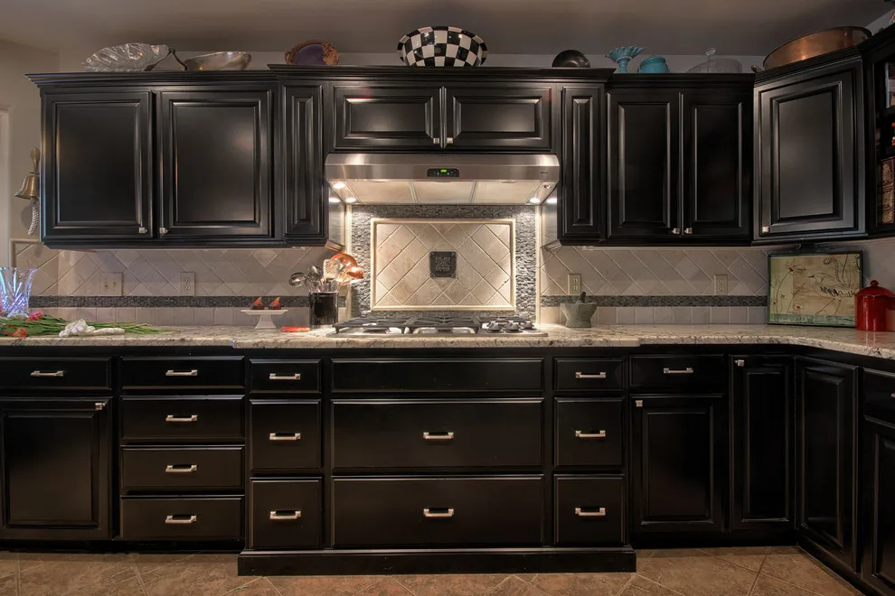 GRIFFIN WAY by Custom Design Construction & Interiors Inc. - Photo 10