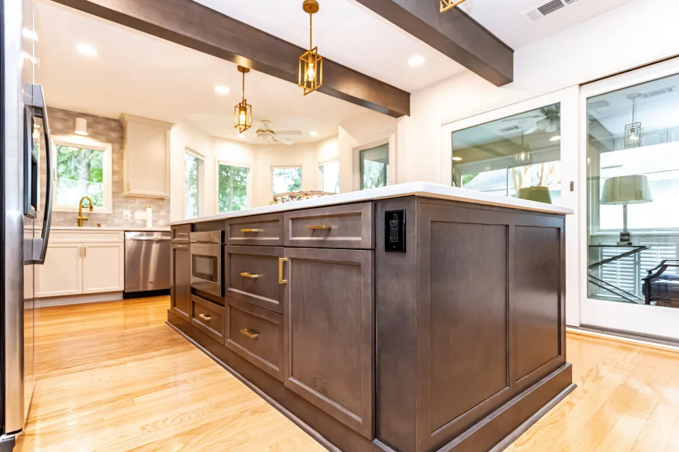 Beaufort SC Hampton Salt and Graphite Renovation by Kitchen Design Solutions - Photo 19
