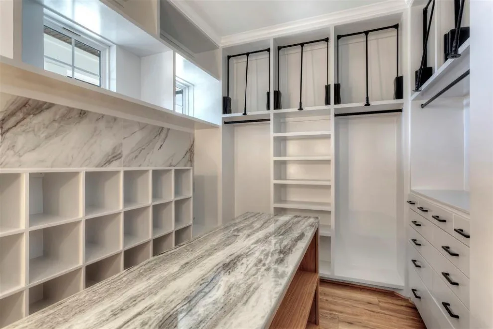 Tailored Wardrobe - The Heights - Houston, TX by Analog HTX - Photo 3