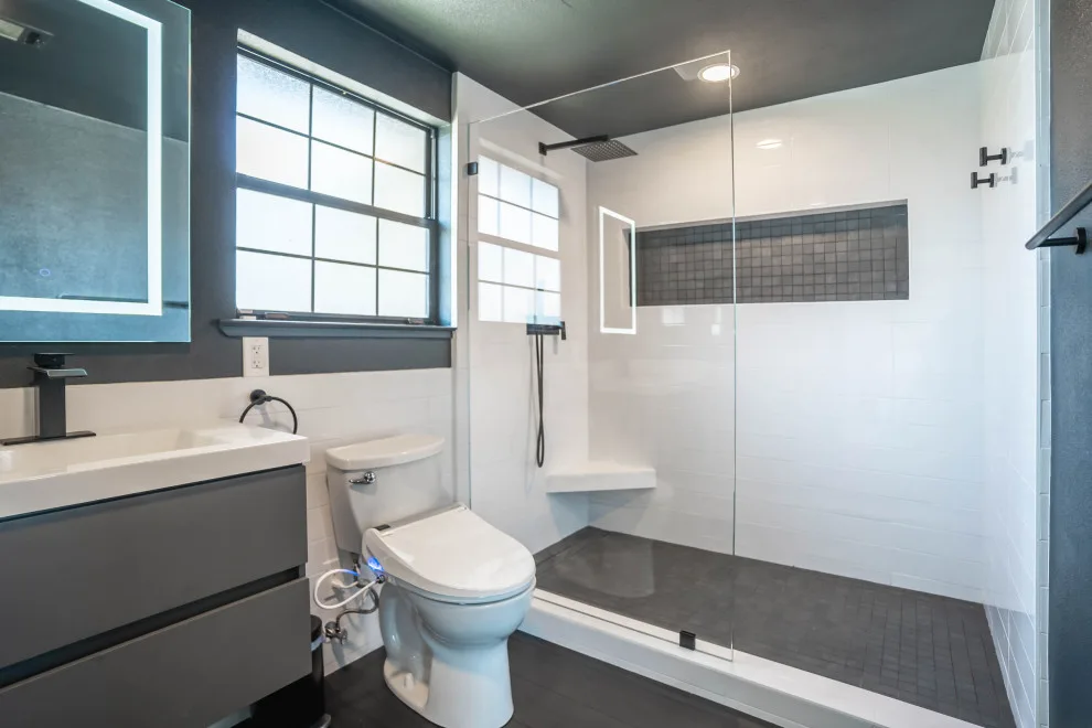 Advanced Luxury Bathroom by KHB Construction Inc. - Photo 5