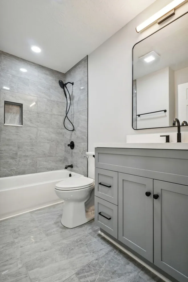 Hilliard Hall Renovation by Fast Bath Makeover - Photo 2