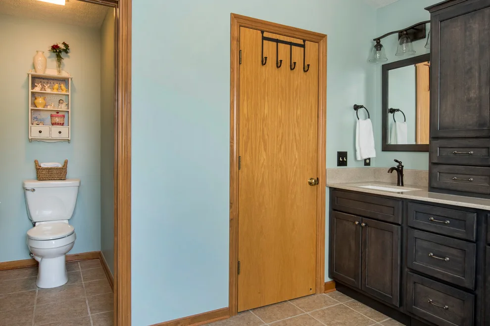 Hilliard, Ohio Primary Bathroom by Simple Bath & Simple Kitchen - Photo 3