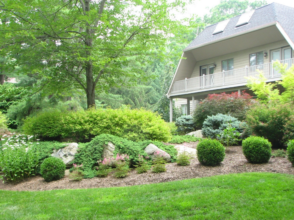 Custom Landcapes by Arrowwood Landscaping - Photo 10