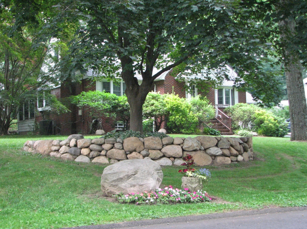 Arrowwood Landscaping - Photo 9