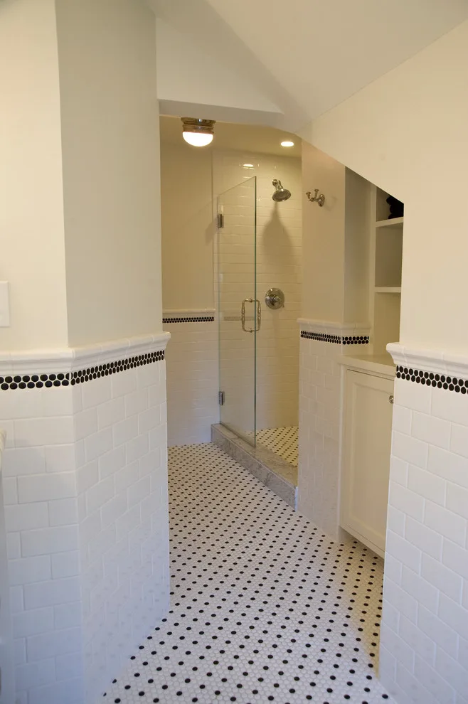 Heritage House Restoration by Mari Woods Kitchen Bath Home, LLC - Photo 11