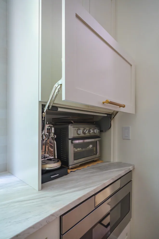 Exploring a Stunning Transitional Kitchen with Quartzite Countertops by Boss Design Center - Photo 30