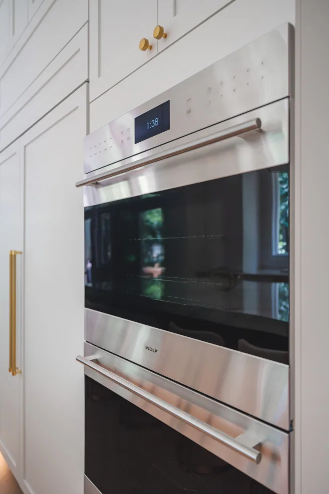 Exploring a Stunning Transitional Kitchen with Quartzite Countertops by Boss Design Center - Photo 29