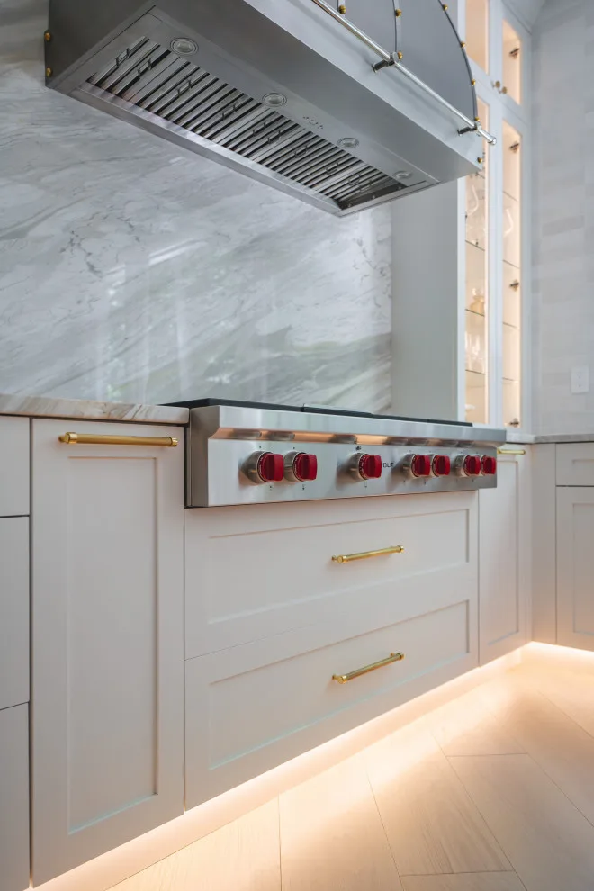 Exploring a Stunning Transitional Kitchen with Quartzite Countertops by Boss Design Center - Photo 17