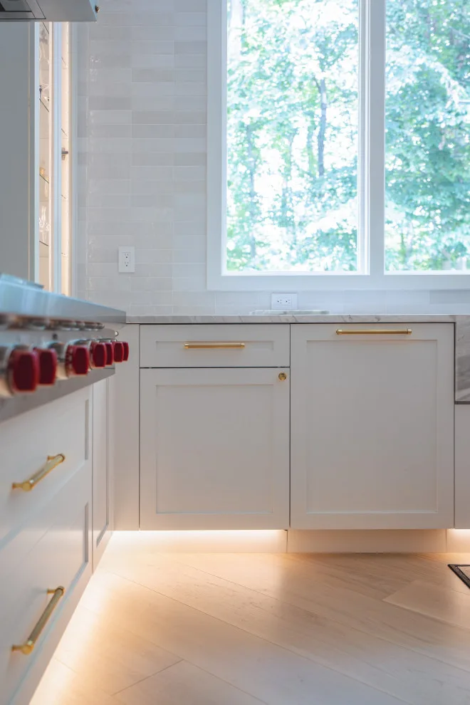 Exploring a Stunning Transitional Kitchen with Quartzite Countertops by Boss Design Center - Photo 2