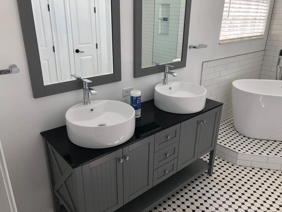 Isaksson by Collins Kitchen And Bath - Photo 2