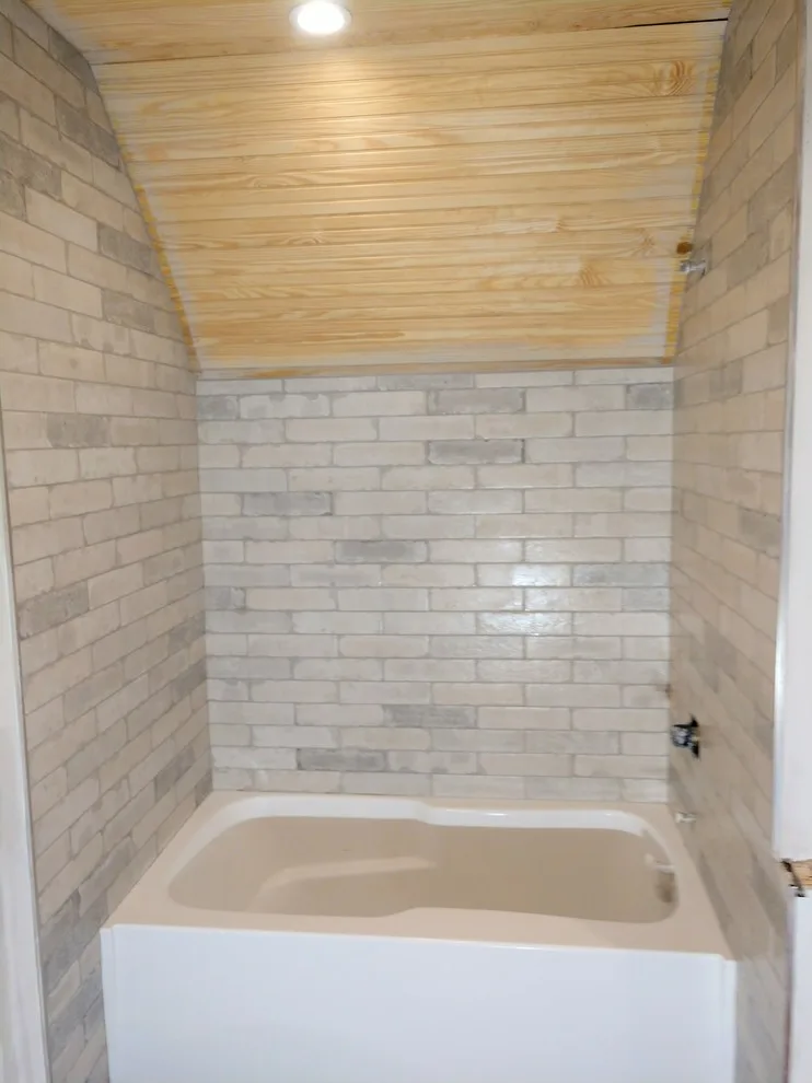 Workplace Images by Vada Contracting Llc - Photo 14