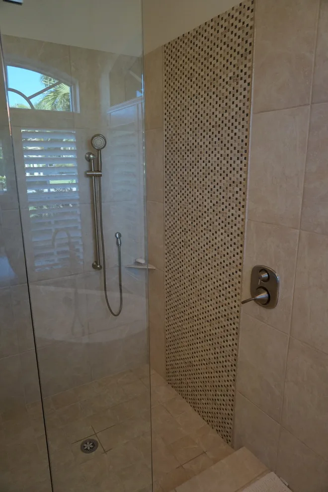 Kelly Home by Royal Constructors Of Naples - Photo 4