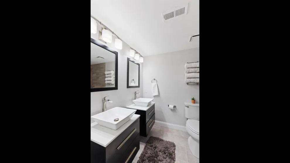 Contemporary Makeover by Apex Homes - Photo 14