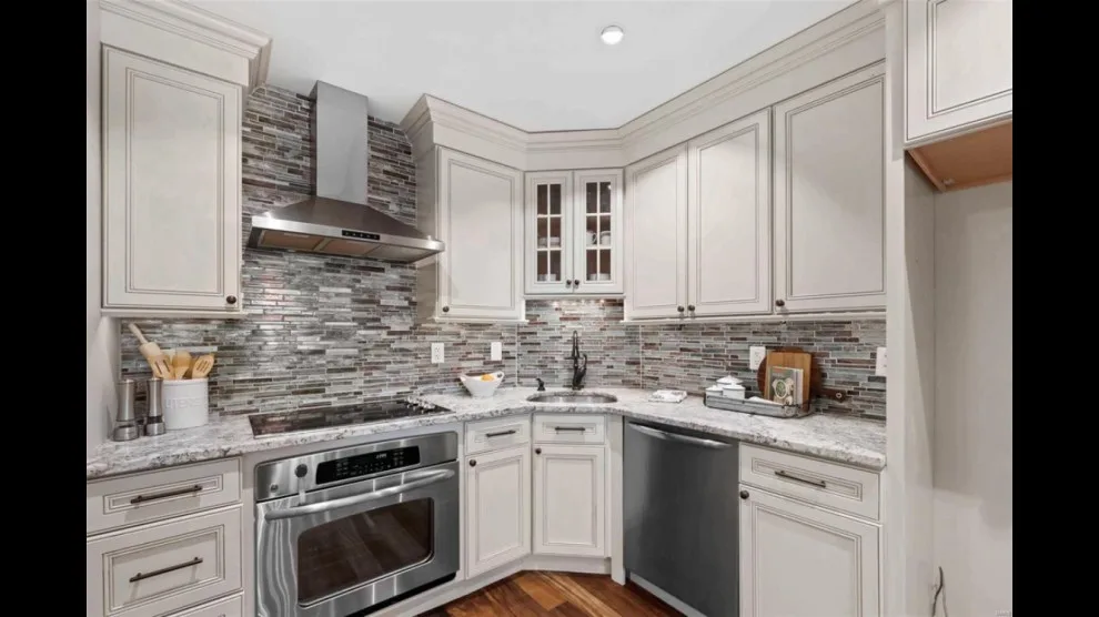 Contemporary Makeover by Apex Homes - Photo 5