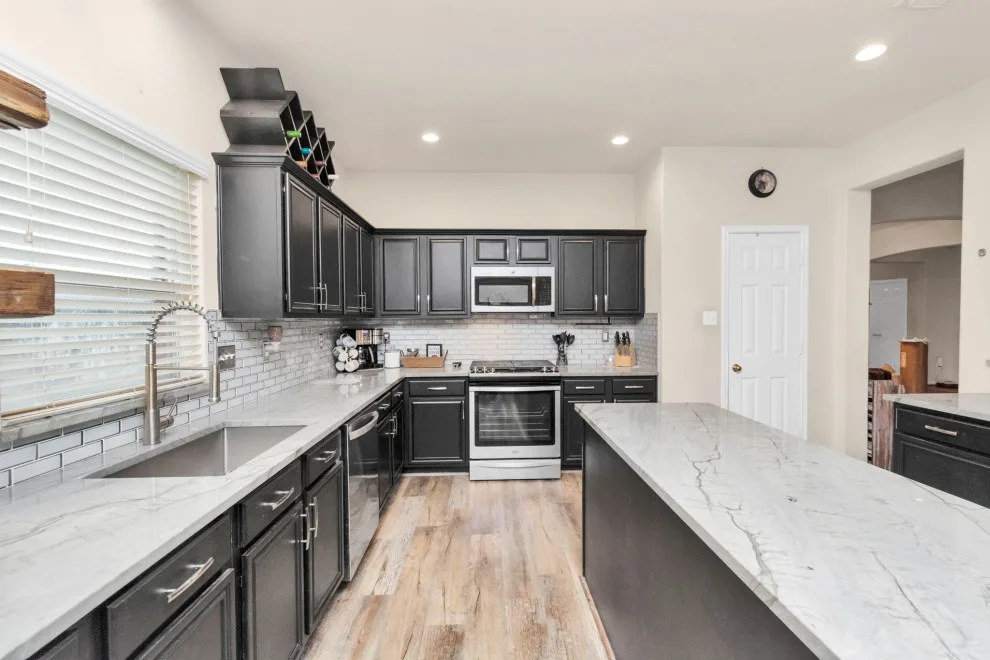 kitchen revitalizer by Big City Construction Co - Photo 2
