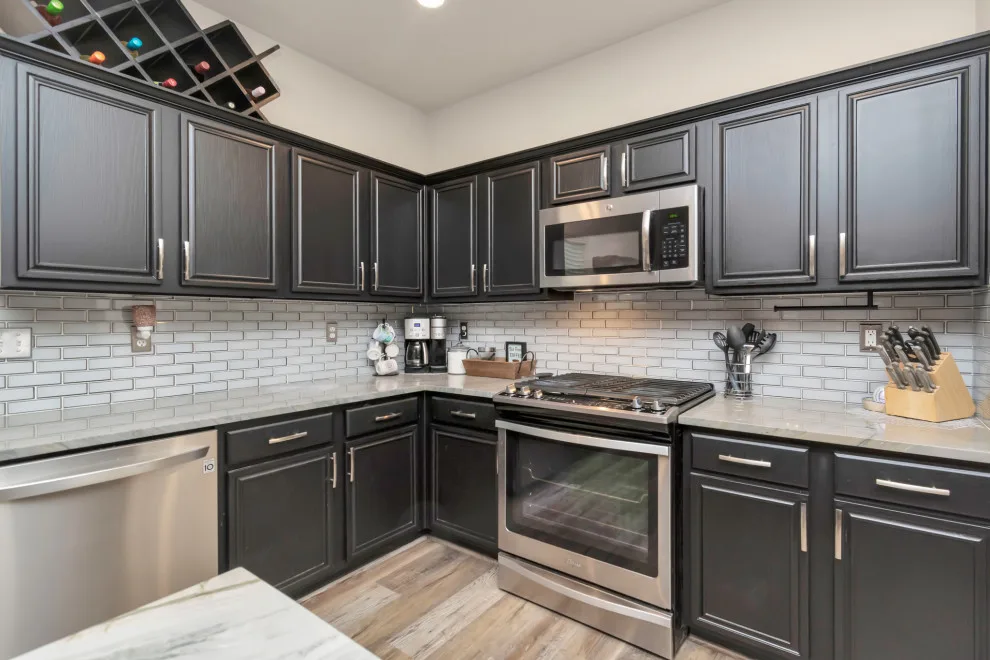 kitchen revitalizer by Big City Construction Co - Photo 11