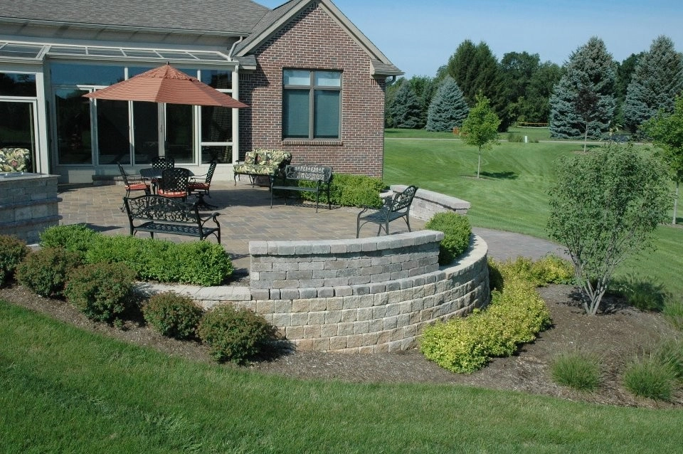 Outdoor kitchen and patio by Barkman Landscaping INC - Photo 3