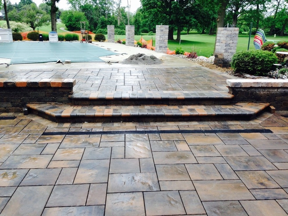 Outdoor Living Spaces by Barkman Landscaping INC - Photo 2