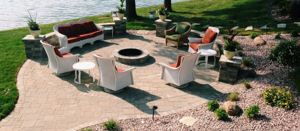 Outdoor Living Spaces by Barkman Landscaping INC - Photo 10