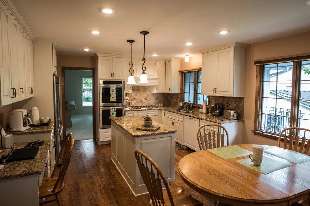 Executive Remodeling - Photo 14