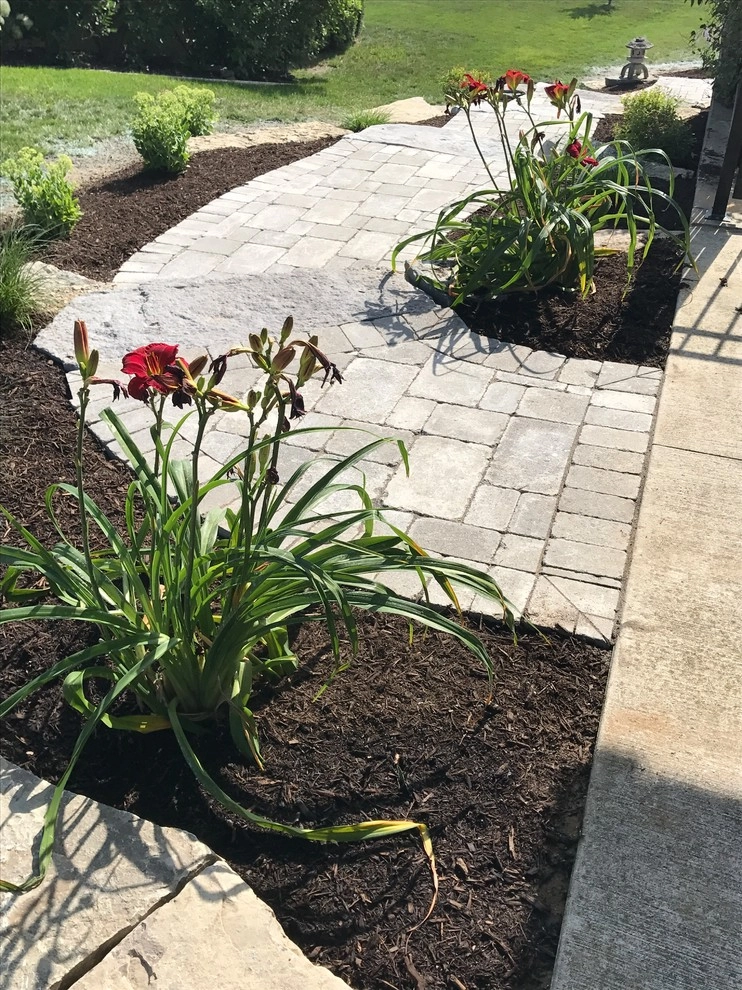 Walkways & Entries by Barkman Landscaping INC - Photo 9