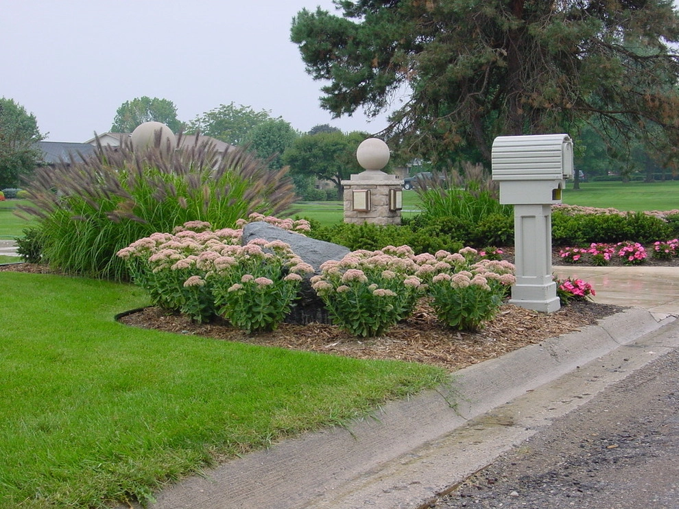 Outdoor Living Spaces by Barkman Landscaping INC - Photo 9