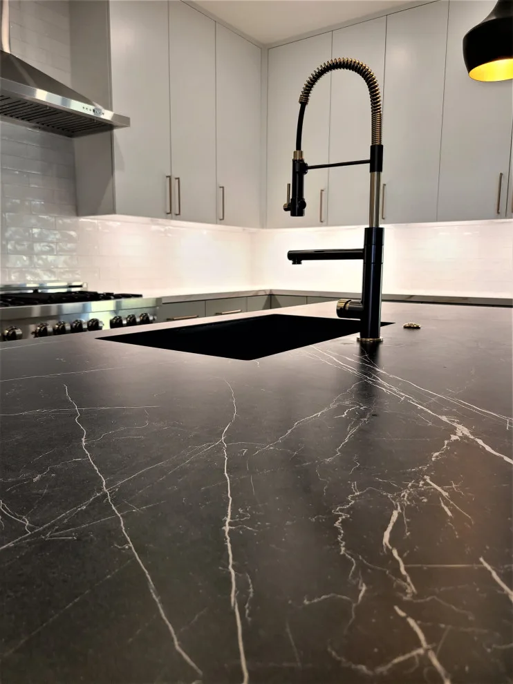 Timbergrove Kitchen Renovation - Houston by Analog HTX - Photo 2