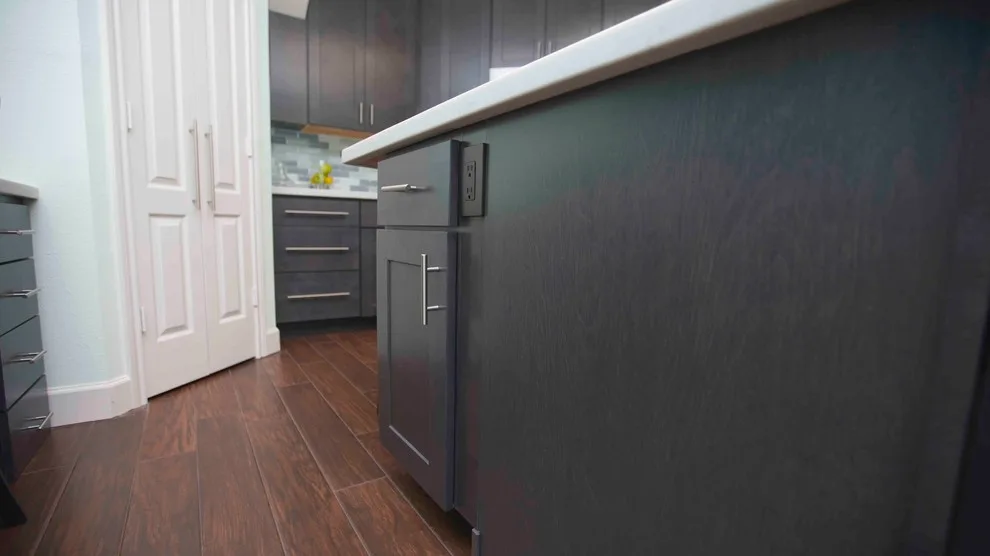 Contemporary Kitchen Renovation in Houston, TX by UCS Kitchen Design - Photo 2