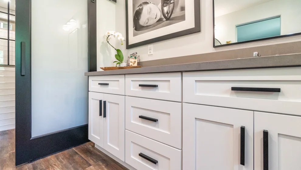 Brentwood Primary Bathroom by Maple Avenue Construction - Photo 11