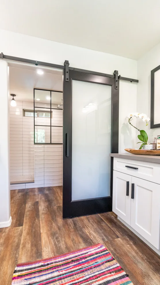 Brentwood Primary Bathroom by Maple Avenue Construction - Photo 6