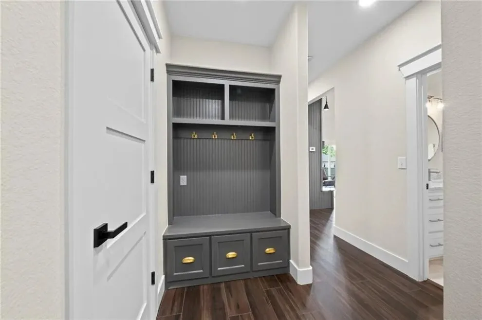 Brietling Court by Oak & Stone Construction, LLC - Photo 26