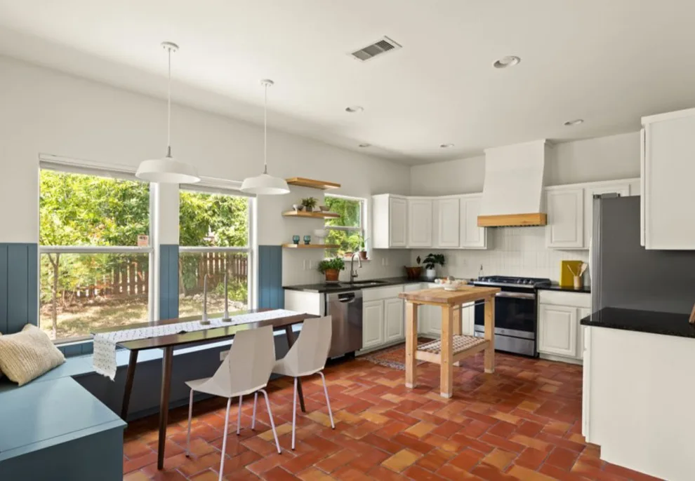 Hidden Haven by Oak & Iron Construction Group - Photo 6