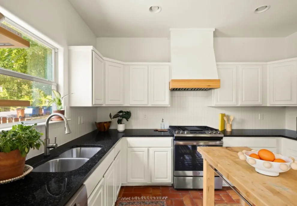 Hidden Haven by Oak & Iron Construction Group - Photo 2