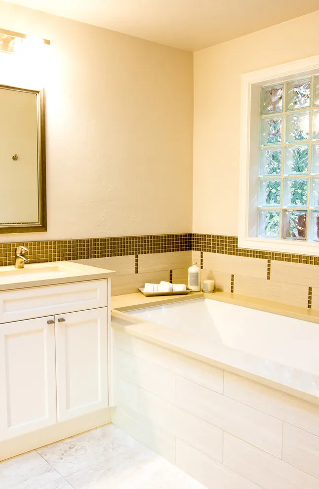 Radiant Modern Bathroom by Matt White, Neil Kelly Company - Photo 2